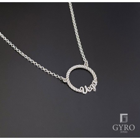 Collar nombre circulo plata de ley
