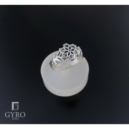 Anillo  de poder oro blanco