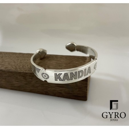 Brazalete con nombre plata de ley